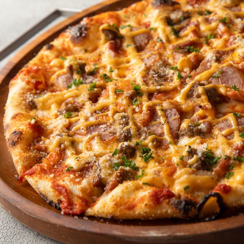triple meat cheddar pizza